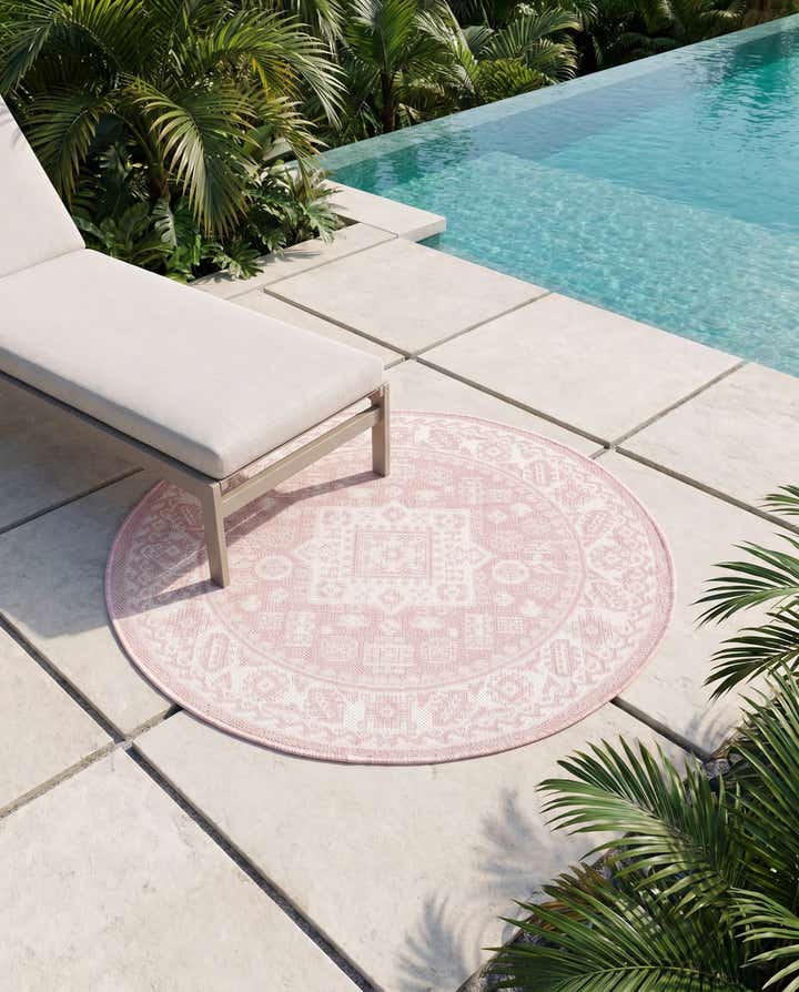 3' x 3' Easy-Clean Aztec Indoor / Outdoor Round Rug