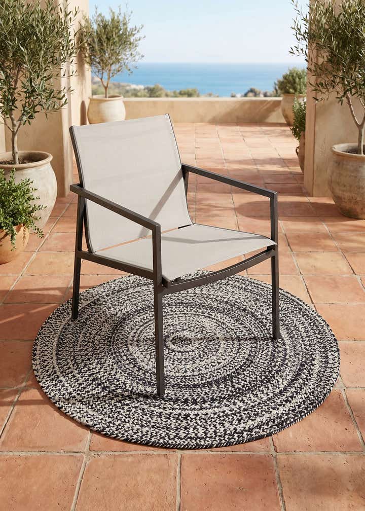 3' 3 x 3' 3 Easy-Clean Eco Verse Washable Indoor / Outdoor Round Rug
