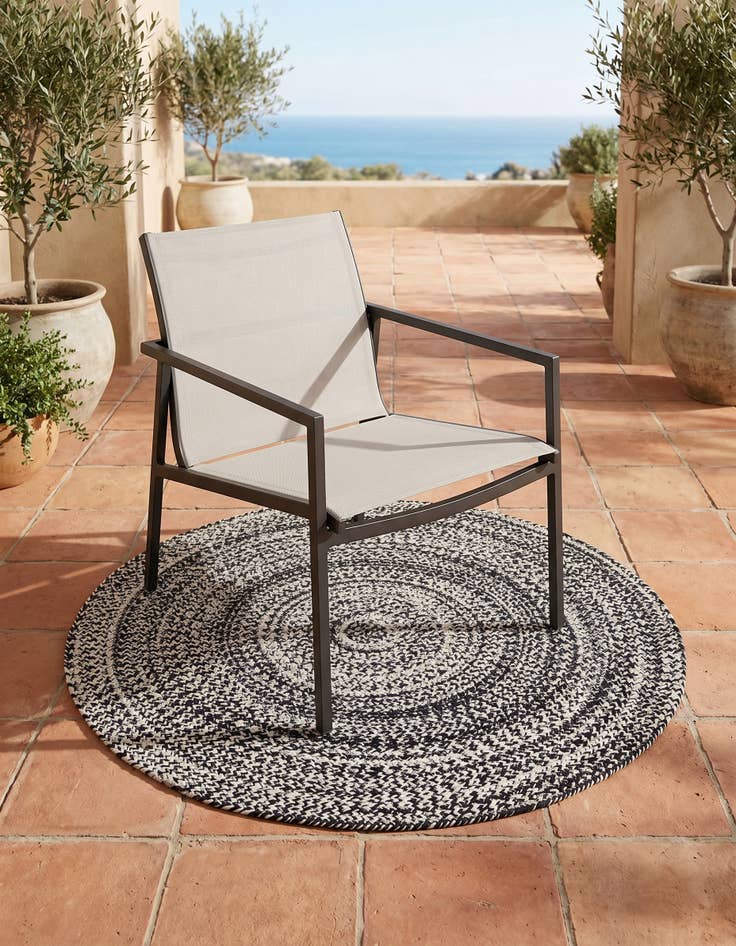 Detail image of 3' 3 x 3' 3 Easy-Clean Eco Verse Washable Indoor / Outdoor Round Rug