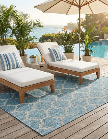 5' 3 x 8' Easy-Clean Lattice Indoor / Outdoor Rug