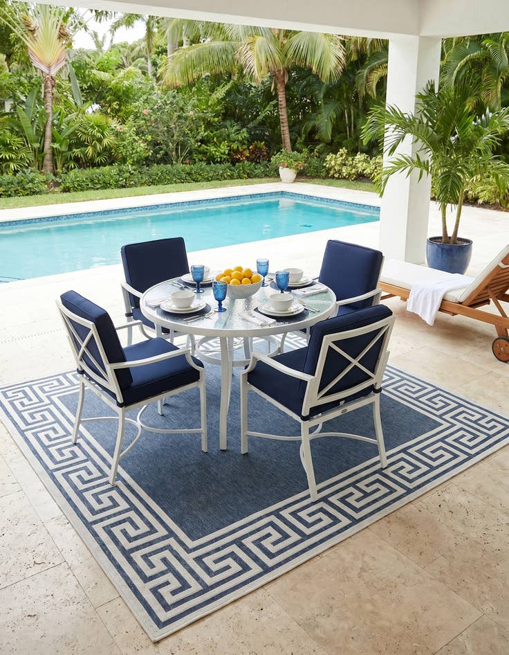 Detail image of 7' 10 x 7' 10 Easy-Clean Coastal Indoor / Outdoor Square Rug