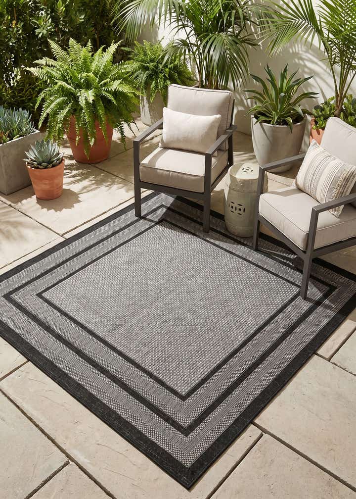 6' x 6' Easy-Clean Border Indoor / Outdoor Square Rug