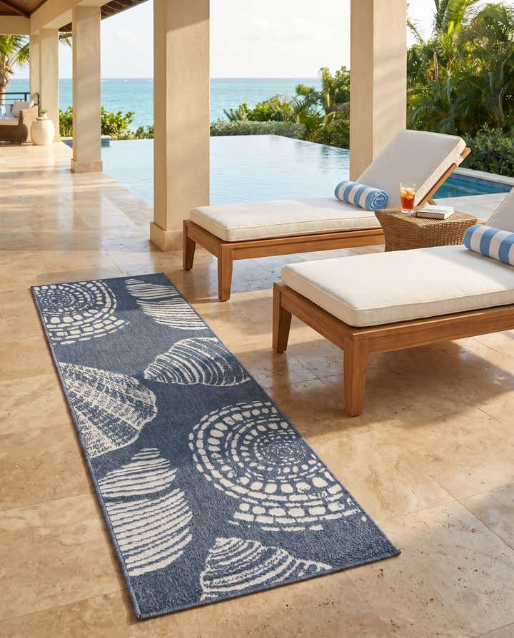 2' x 6' Easy-Clean Coastal Indoor / Outdoor Runner Rug