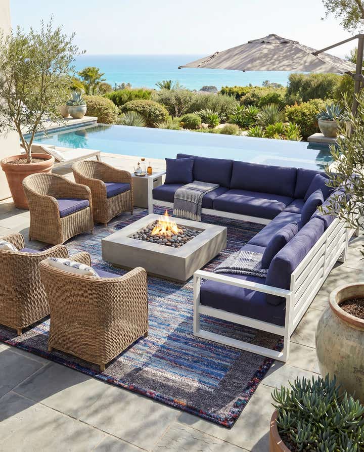 10' x 14' Easy-Clean Modern Indoor / Outdoor Rug