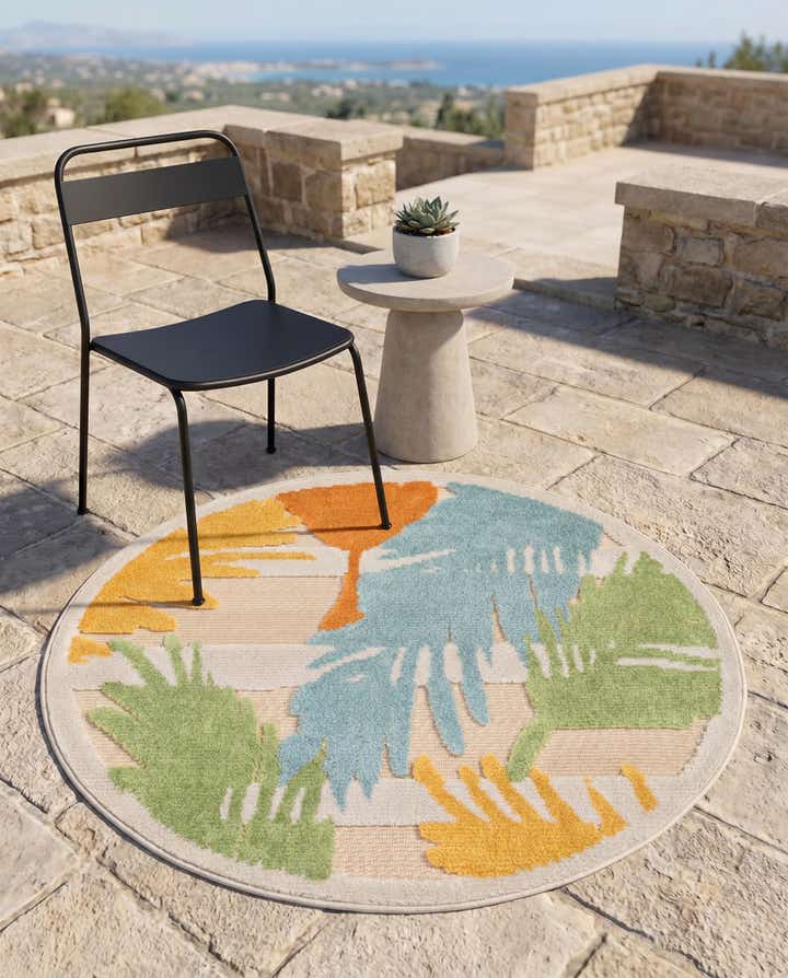 3' 3 x 3' 3 Easy-Clean Aruba Indoor / Outdoor Round Rug