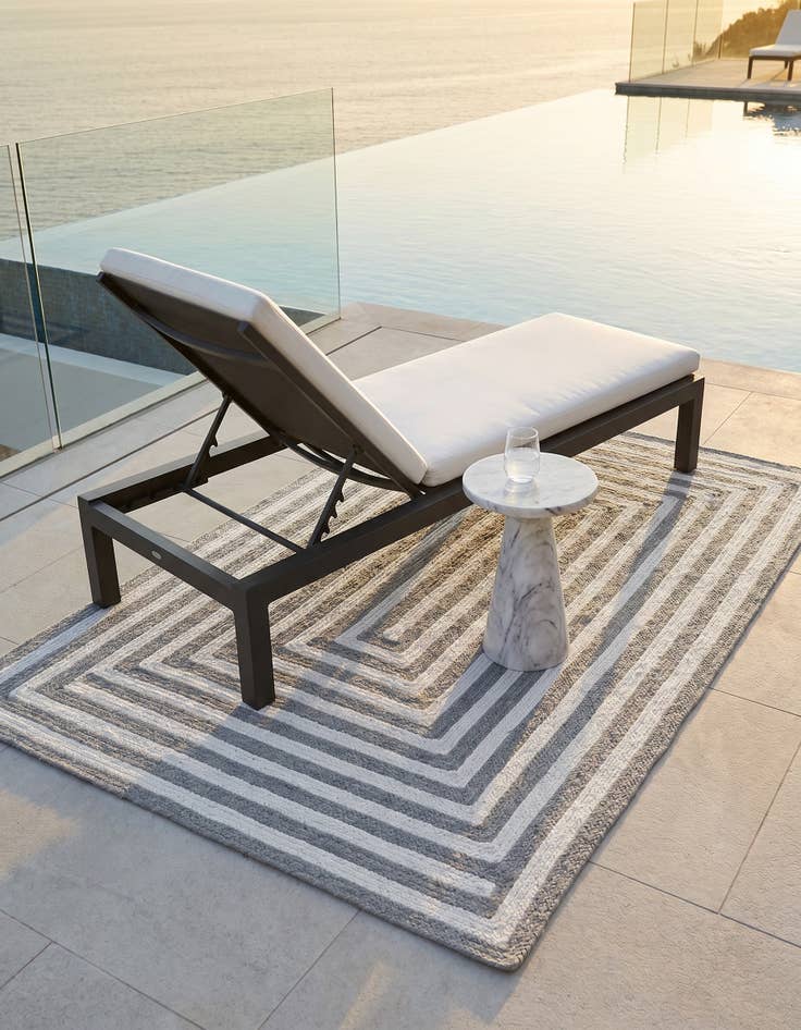 Detail image of 4' 1 x 6' 1 Easy-Clean Eco Verse Washable Indoor / Outdoor Rug