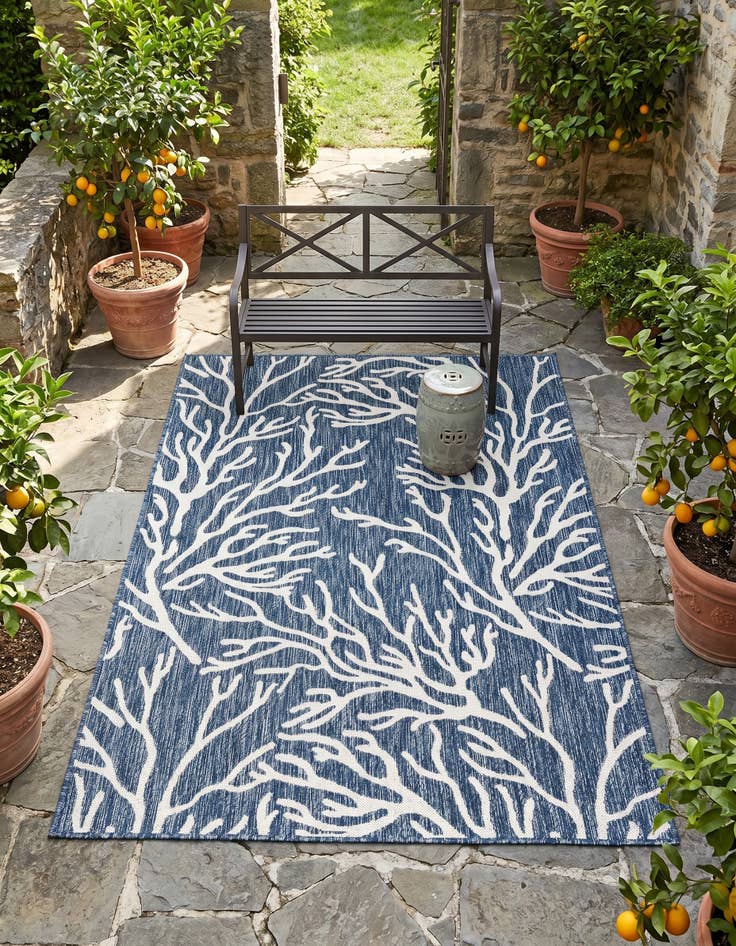 Detail image of 4' x 6' Easy-Clean Coastal Indoor / Outdoor Rug