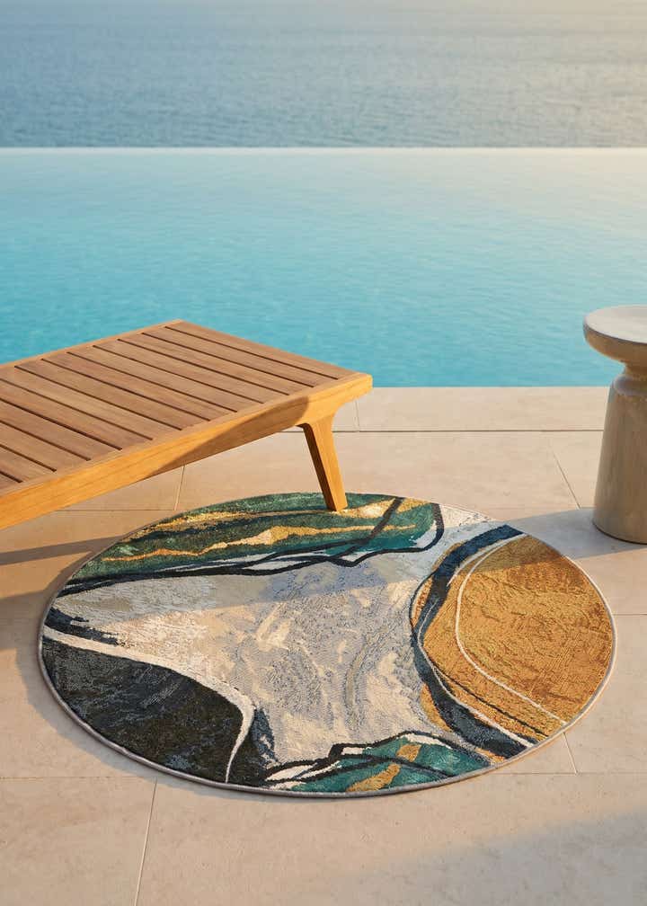 3' 3 x 3' 3 Easy-Clean Modern Indoor / Outdoor Round Rug