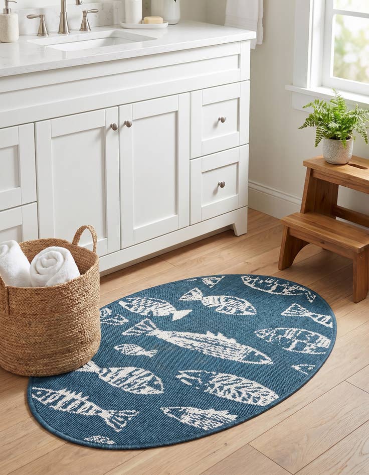Detail image of 2' x 3' Easy-Clean Coastal Indoor / Outdoor Oval Rug