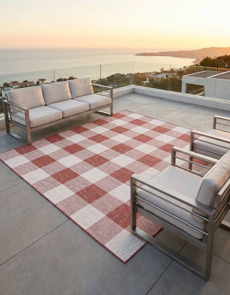 Detail image of 7' 10 x 7' 10 Easy-Clean Checkered Indoor / Outdoor Square Rug