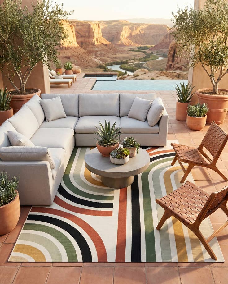 Detail image of 5' x 7' Easy-Clean Modern Indoor / Outdoor Rug