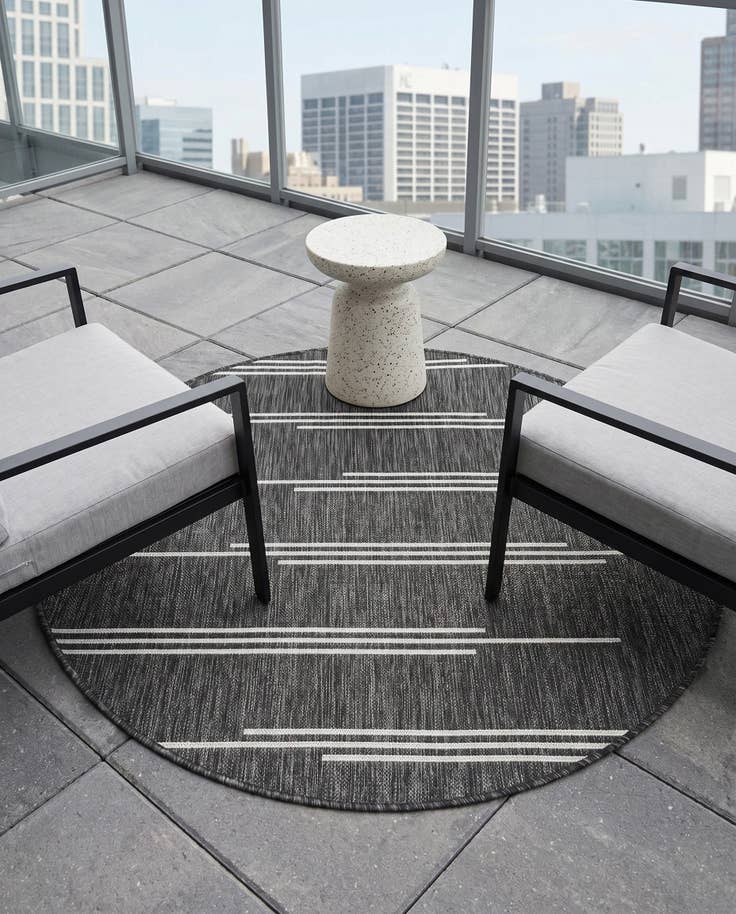 Detail image of 4' x 4' Easy-Clean Modern Indoor / Outdoor Round Rug