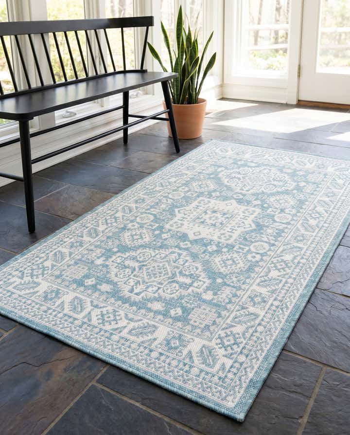 3' x 5' 3 Easy-Clean Aztec Indoor / Outdoor Rug