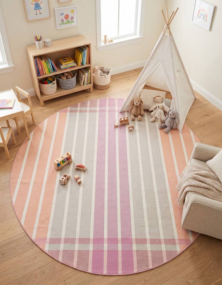 Detail image of 10' x 10' Easy-Clean Striped Indoor / Outdoor Round Rug
