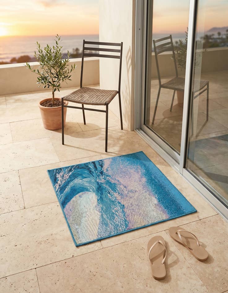 Detail image of 2' x 3' 1 Easy-Clean Modern Indoor / Outdoor Rug