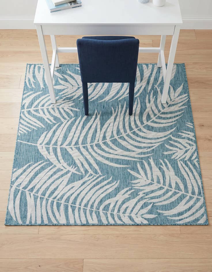 Detail image of 6' x 6' Easy-Clean Botanical Indoor / Outdoor Square Rug