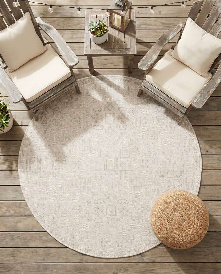 4' x 4' Easy-Clean Aztec Indoor / Outdoor Round Rug