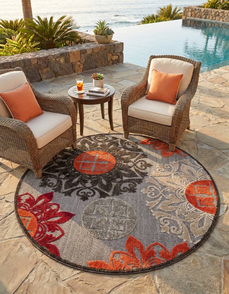 Detail image of 5' 3 x 5' 3 Easy-Clean Modern Indoor / Outdoor Round Rug