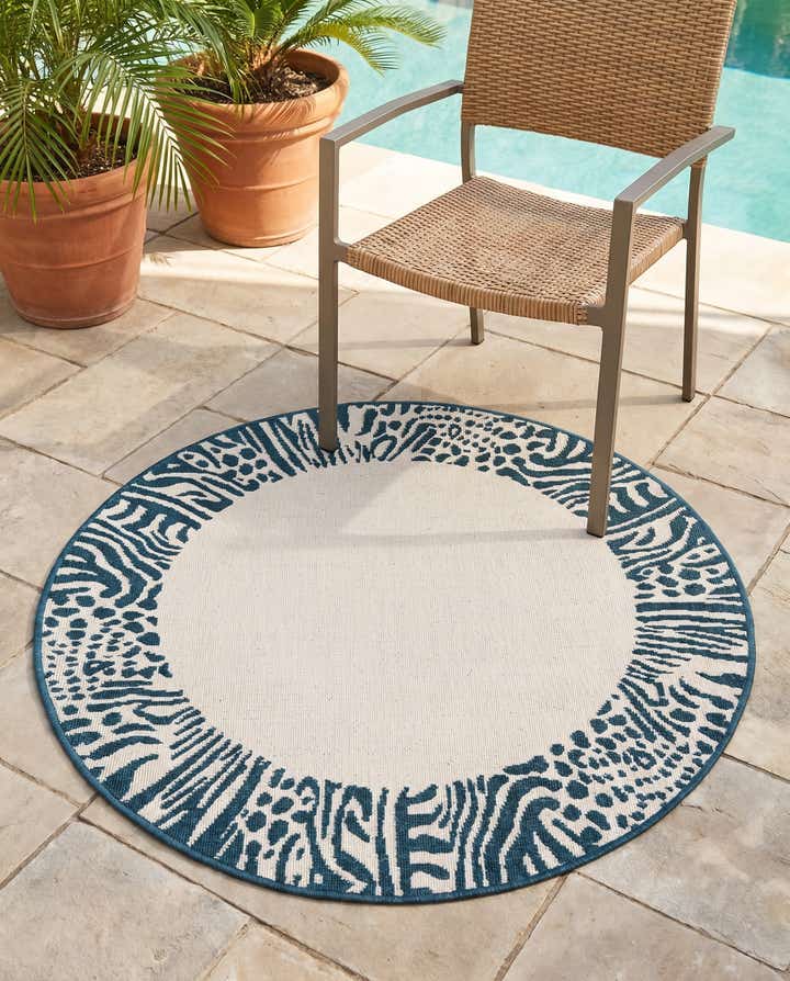 4' x 4' Easy-Clean Safari Indoor / Outdoor Round Rug