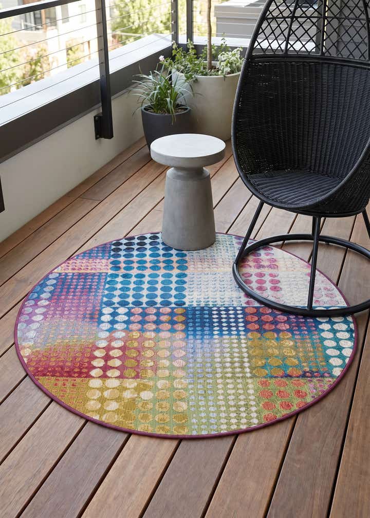4' x 4' Easy-Clean Modern Indoor / Outdoor Round Rug