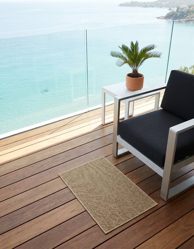 Detail image of 2' x 3' 1 Easy-Clean Solid Indoor / Outdoor Rug