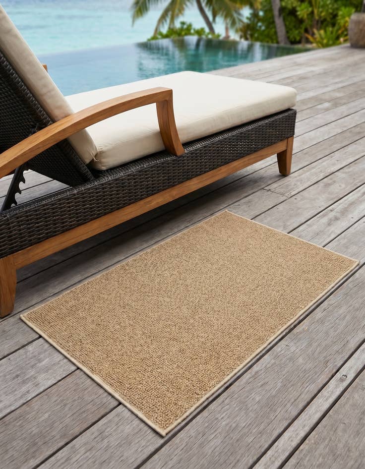 Detail image of 2' x 3' 1 Easy-Clean Solid Indoor / Outdoor Rug
