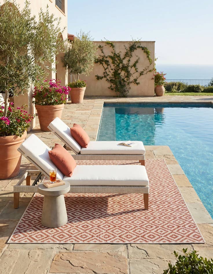 Detail image of 5' 3 x 8' Easy-Clean Jill Zarin Costa Rica Indoor / Outdoor Rug