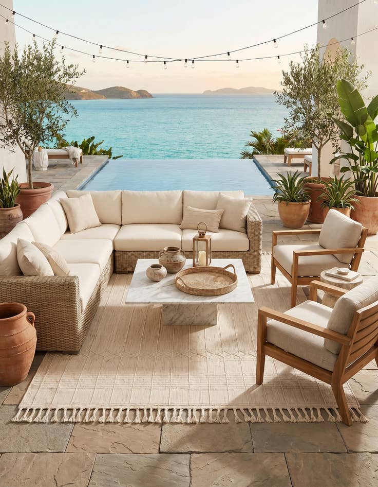 Detail image of 9' x 12' Easy-Clean Eco Bohemian Indoor / Outdoor Rug