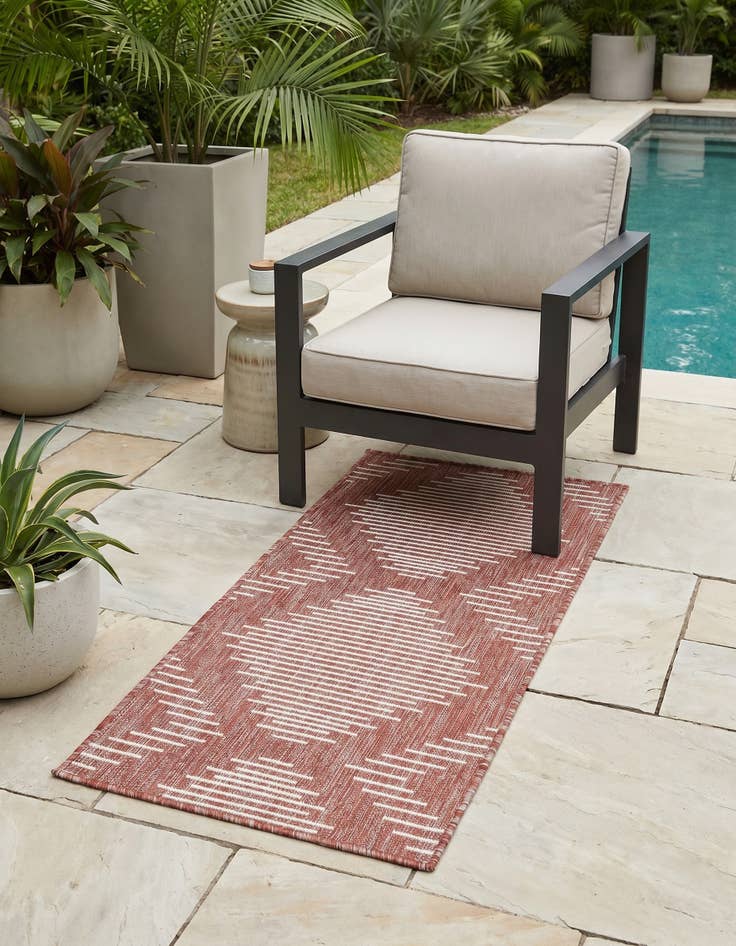 Detail image of 2' x 4' Easy-Clean Modern Indoor / Outdoor Runner Rug
