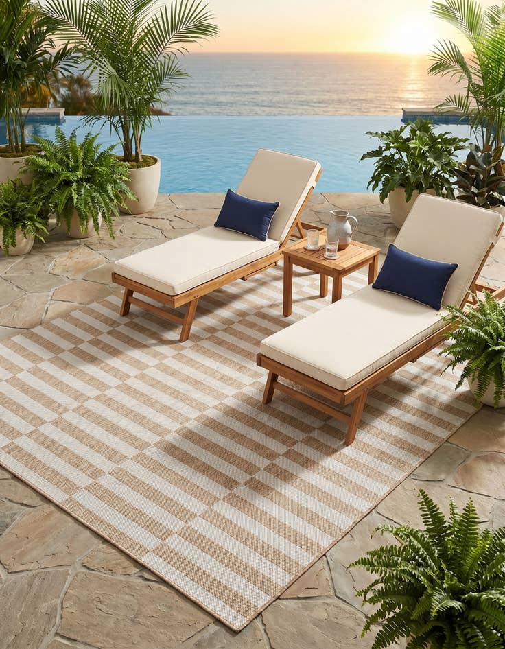 Detail image of 5' 3 x 7' Easy-Clean Striped Indoor / Outdoor Rug
