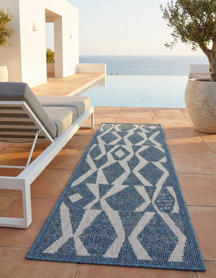Detail image of 2' x 6' 1 Easy-Clean Baja Indoor / Outdoor Runner Rug
