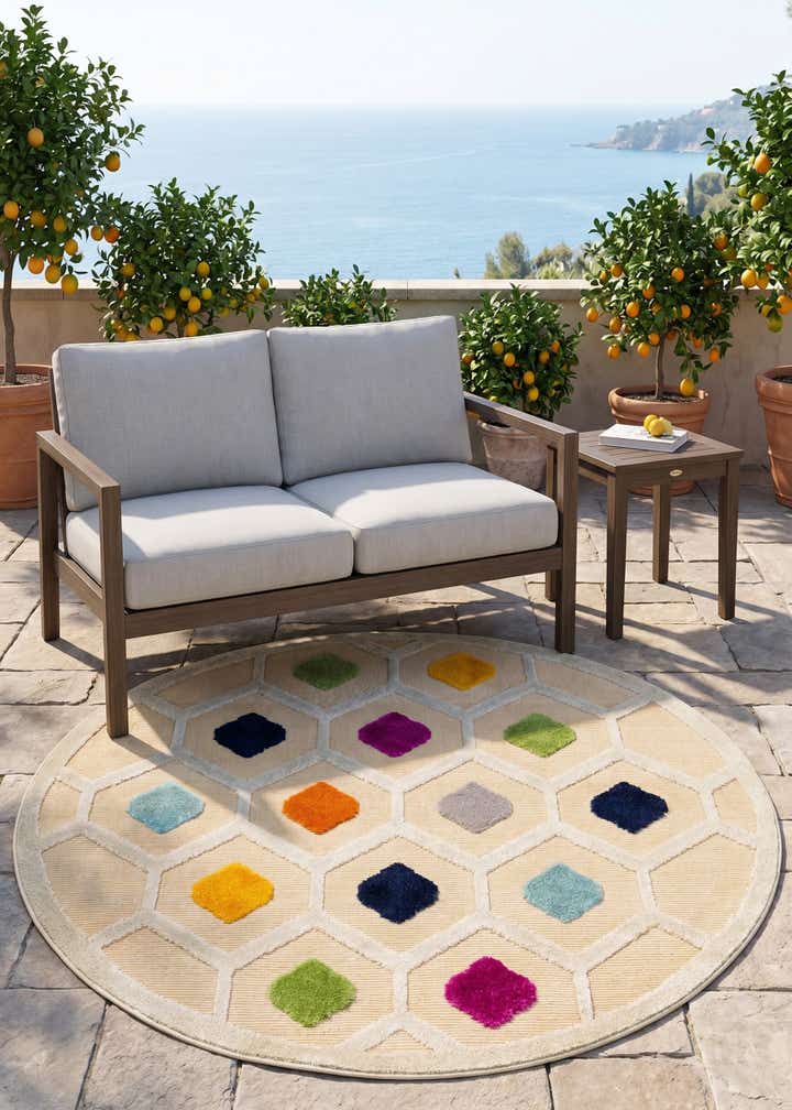 5' 3 x 5' 3 Easy-Clean Aruba Indoor / Outdoor Round Rug