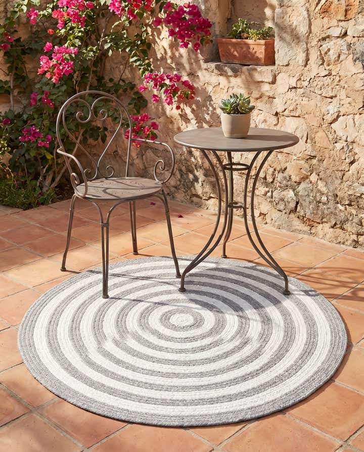 3' 3 x 3' 3 Easy-Clean Eco Verse Washable Indoor / Outdoor Round Rug