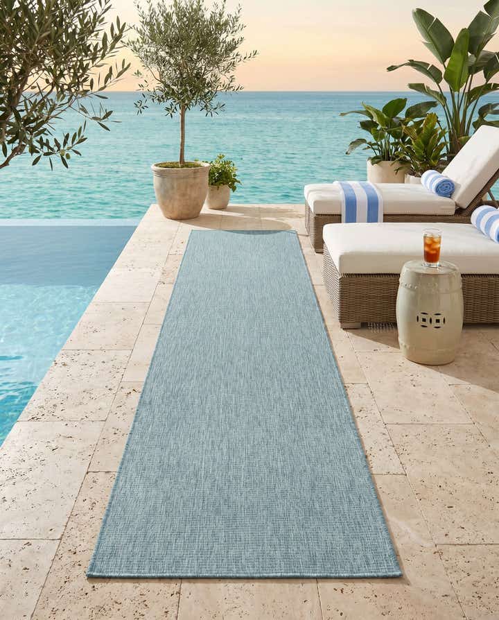 2' 7 x 10' Easy-Clean Solid Indoor / Outdoor Runner Rug