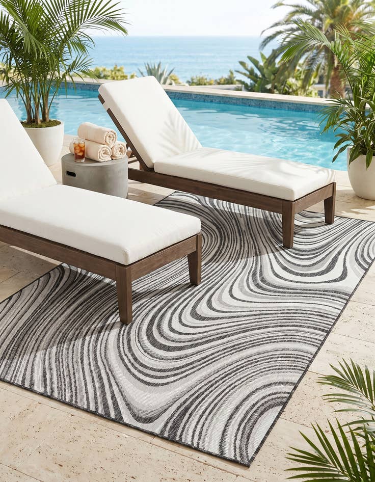 Detail image of 5' 3 x 8' Easy-Clean Modern Indoor / Outdoor Rug