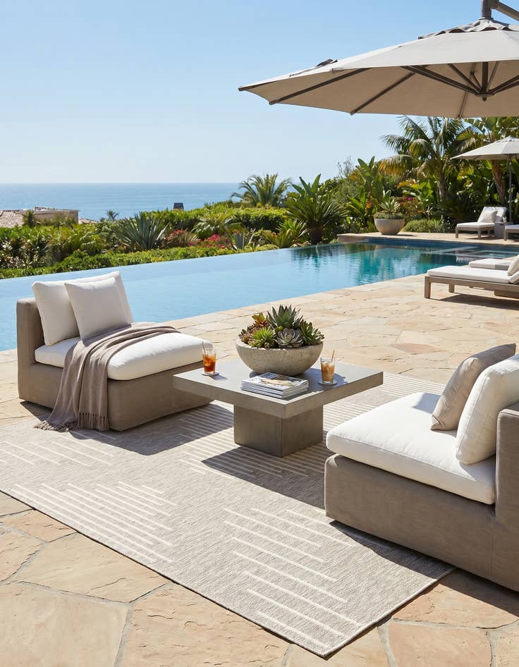 Detail image of 7' 10 x 11' Easy-Clean Modern Indoor / Outdoor Rug