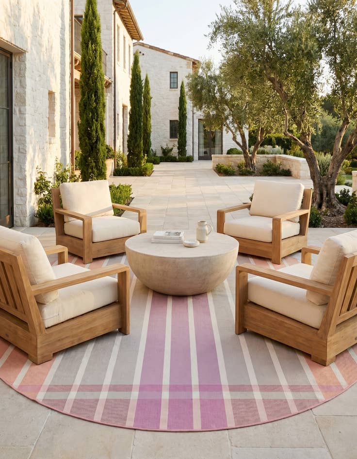Detail image of 10' x 10' Easy-Clean Striped Indoor / Outdoor Round Rug