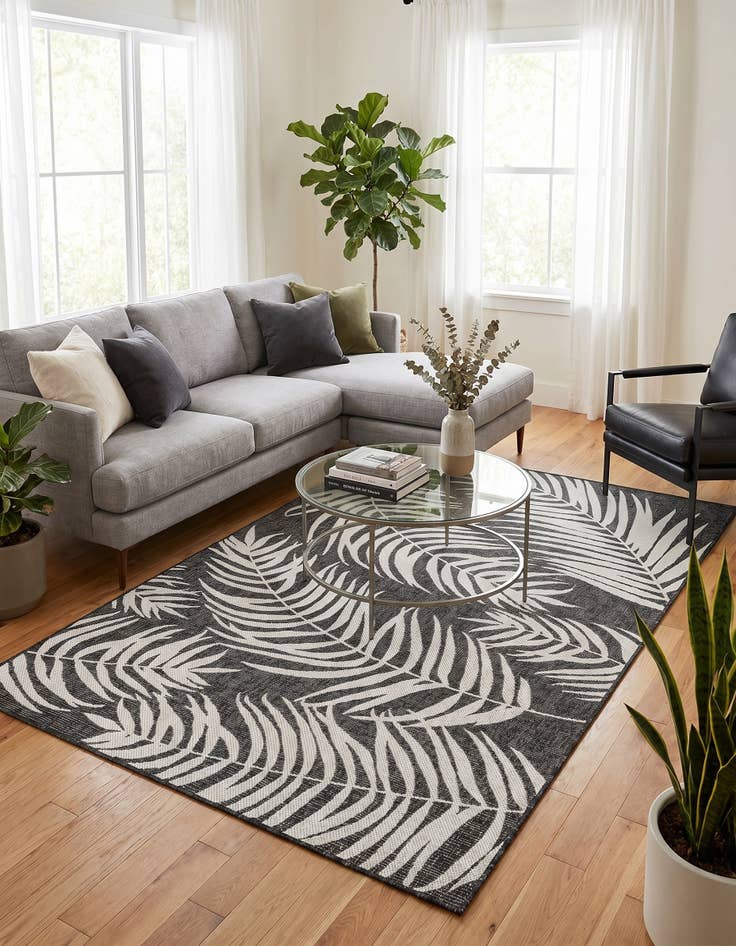 Detail image of 5' 3 x 8' Easy-Clean Botanical Indoor / Outdoor Rug