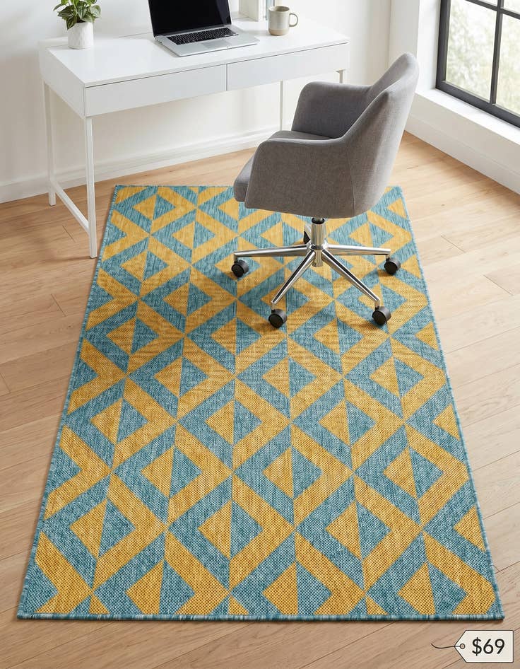 Detail image of 3' x 5' 3 Easy-Clean Jill Zarin Napa Indoor / Outdoor Rug