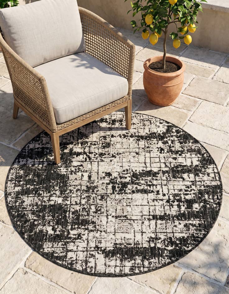 Detail image of 4' x 4' Easy-Clean Modern Indoor / Outdoor Round Rug