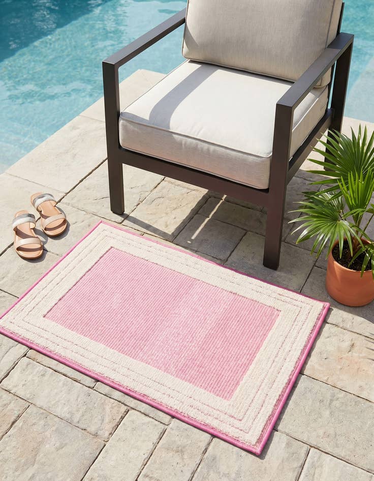 Detail image of 2' x 3' Easy-Clean Aruba Indoor / Outdoor Rug