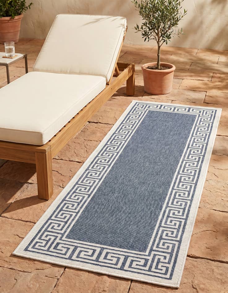Detail image of 2' x 6' Easy-Clean Coastal Indoor / Outdoor Runner Rug