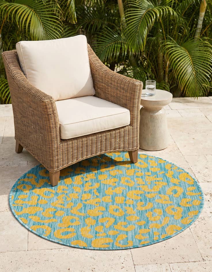 Detail image of 3' x 3' Easy-Clean Safari Indoor / Outdoor Round Rug
