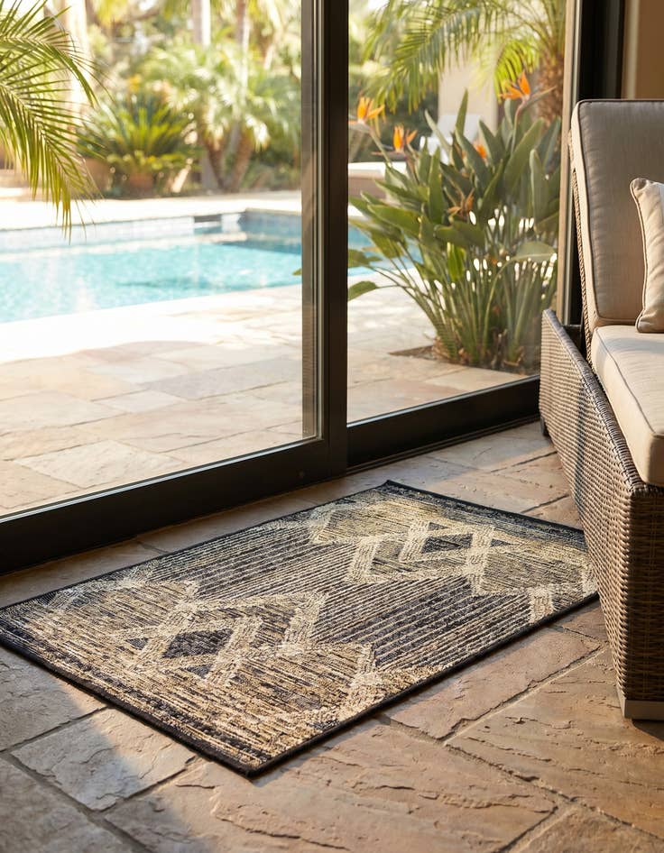 Detail image of 2' x 3' Easy-Clean Modern Indoor / Outdoor Rug