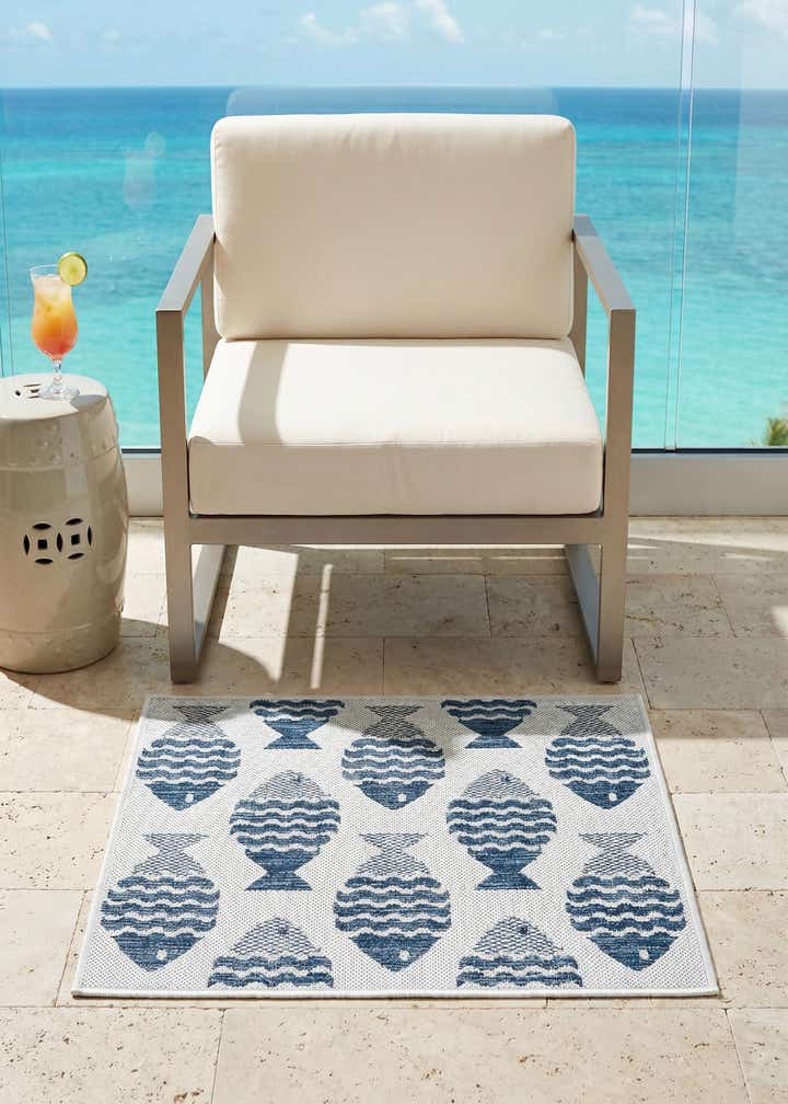2' x 3' Easy-Clean Coastal Indoor / Outdoor Rug