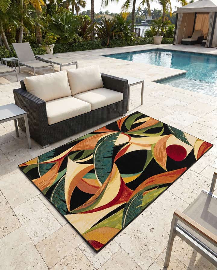 4' x 6' Easy-Clean Botanical Indoor / Outdoor Rug