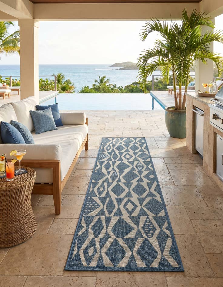 Detail image of 2' 7 x 10' Easy-Clean Baja Indoor / Outdoor Runner Rug