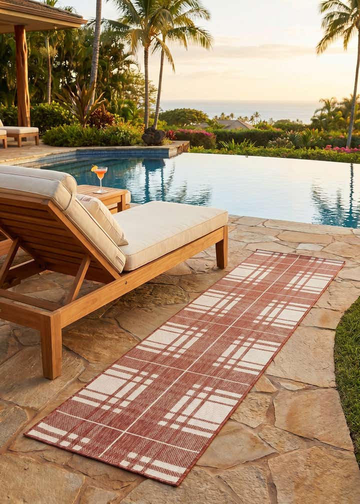 2' x 8' Easy-Clean Checkered Indoor / Outdoor Runner Rug
