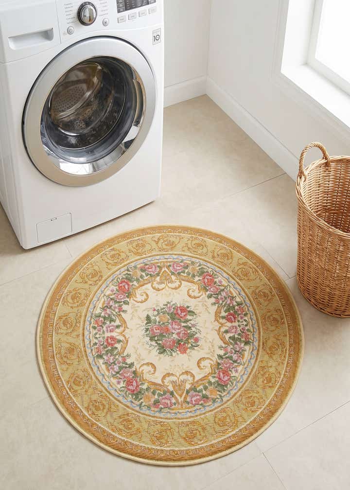 3' x 3' Easy-Clean Traditional Indoor / Outdoor Round Rug