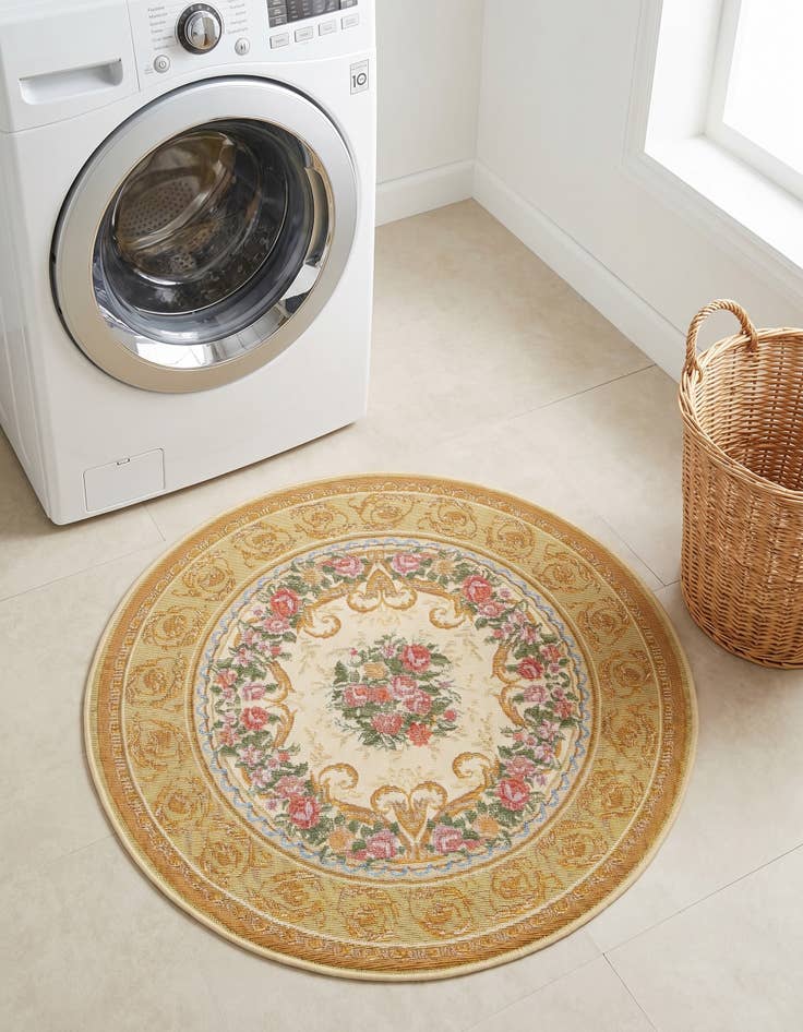 Detail image of 3' x 3' Easy-Clean Traditional Indoor / Outdoor Round Rug